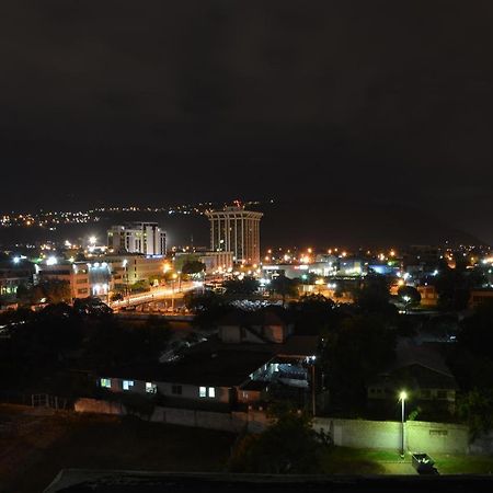 Bella Vista New Kingston Lejlighed Eksteriør billede
